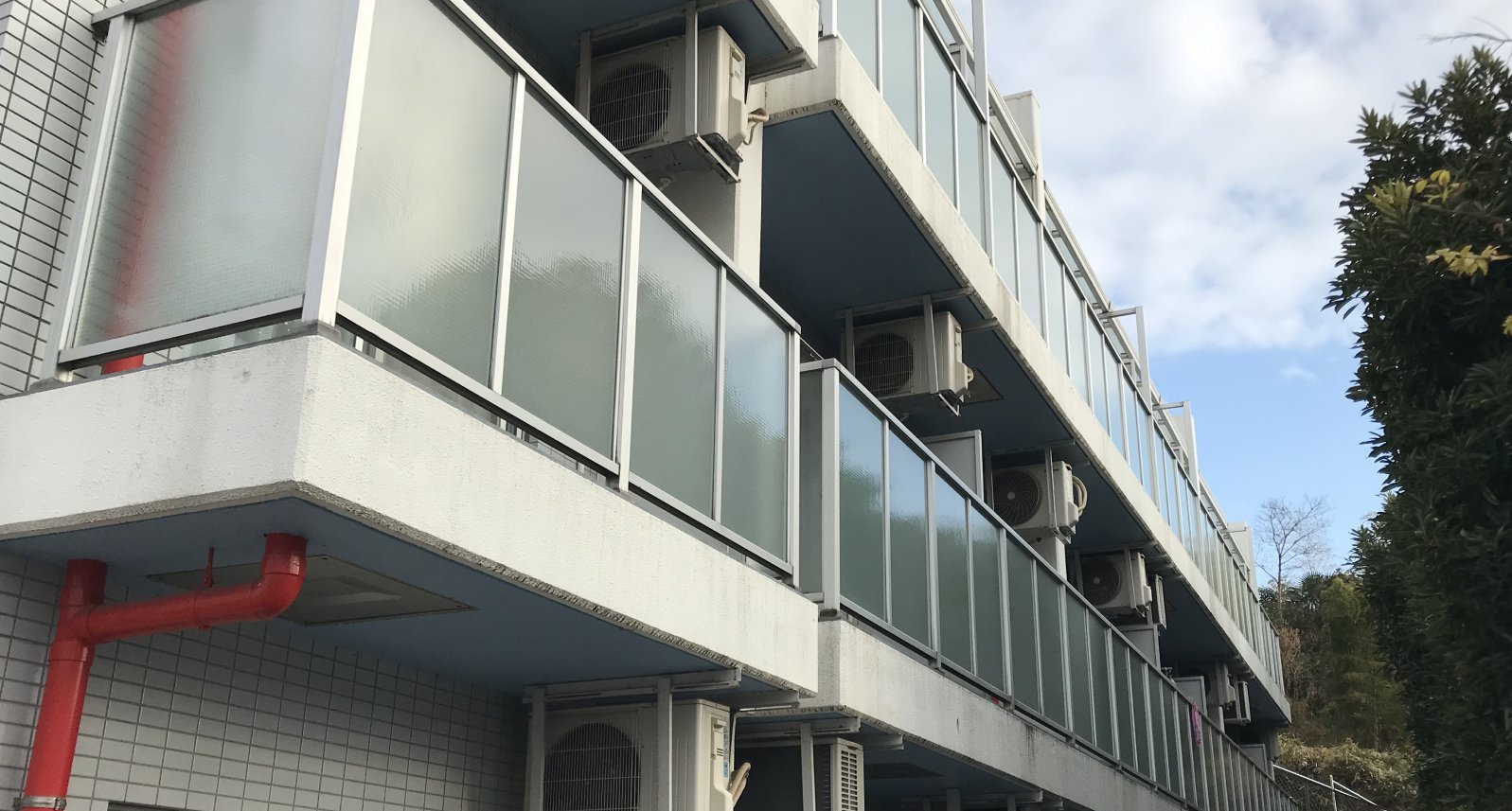 社員寮のRCマンション外観